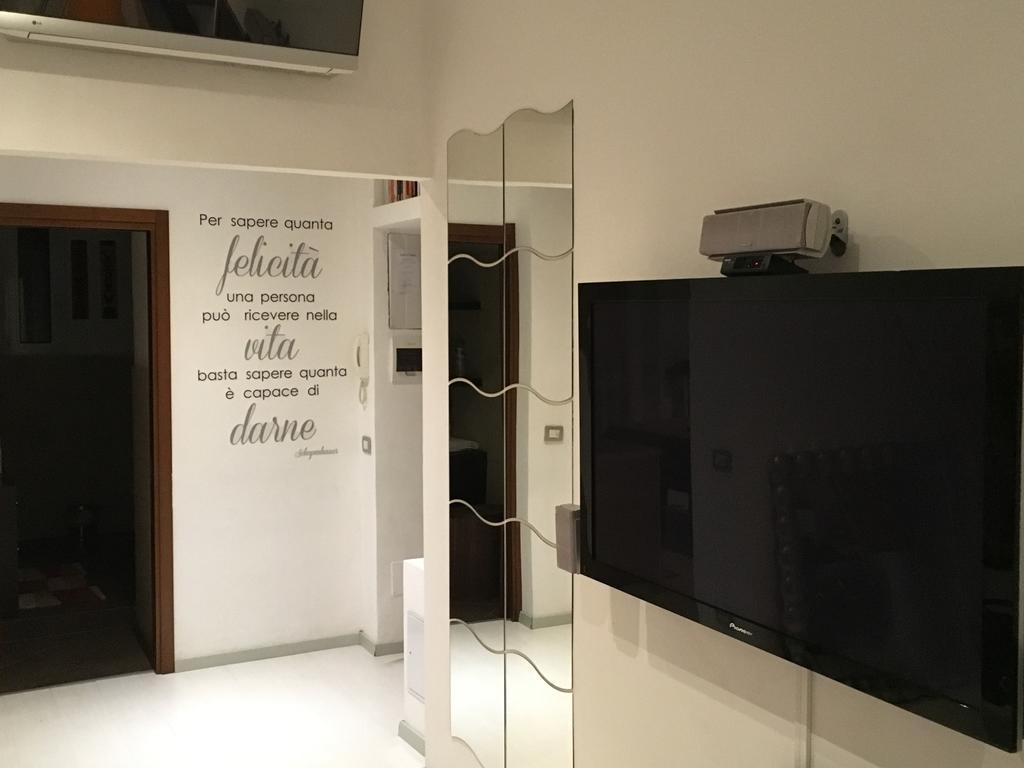Suite In Town Μιλάνο Δωμάτιο φωτογραφία