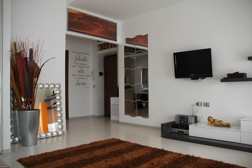 Suite In Town Μιλάνο Δωμάτιο φωτογραφία